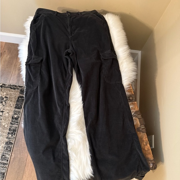 American Eagle Outfitters Corduroy Cargo Pants - Picture 5 of 10